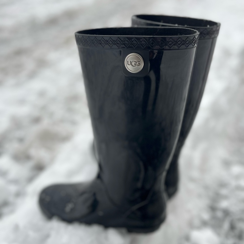 Ugg rain boots